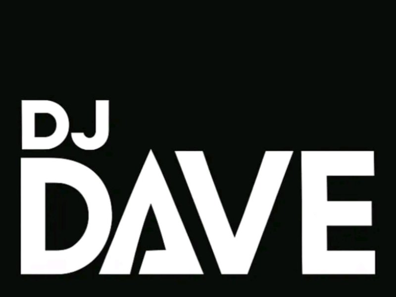 DJ DAVE  Performance