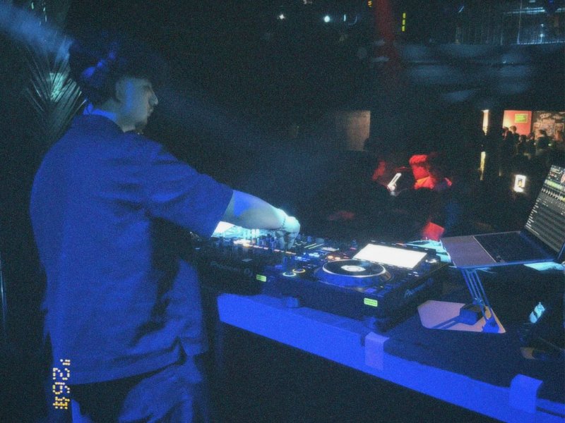 DJ GianniBoy  Performance