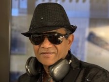DJ ROY Performance